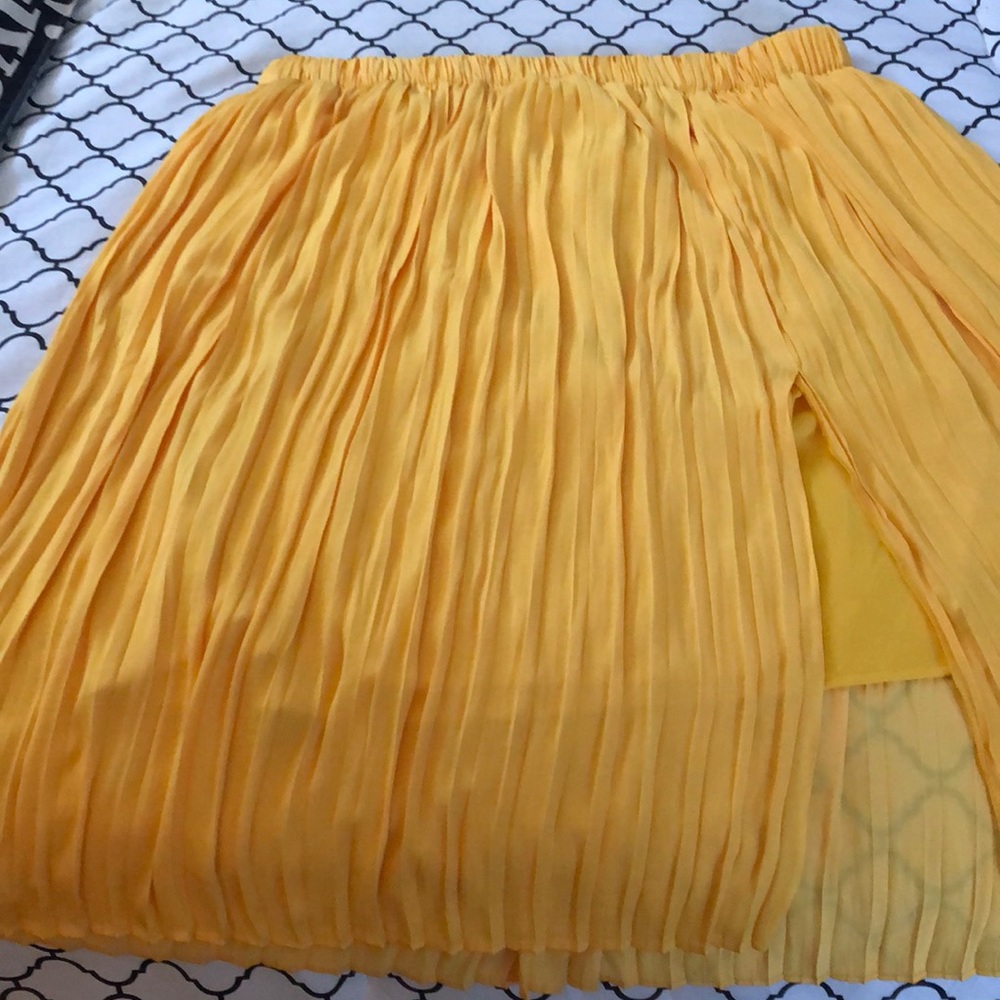 Yellow Pleated Skirt